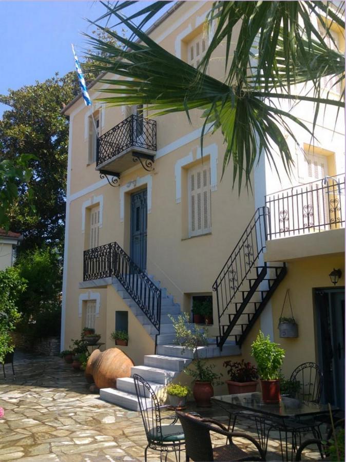Hotel Archontiko Tsaknaki Manolia Áno Lekhónia Esterno foto